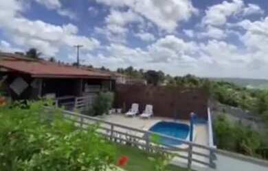 Imagem 14: Casa mais salão de festas