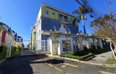 Imagem: O apartamento possui 3 Dormitórios, 1 Banheiro, 1 Vaga na garagem