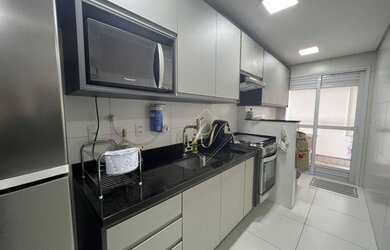 Imagem 11: Maravilhoso Apartamento, andar alto com vista livre, sacada na sala fechada em vidros em S