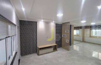 Imagem: A casa possui 3 Dormitórios, 3 Banheiros, 2 Vagas na garagem