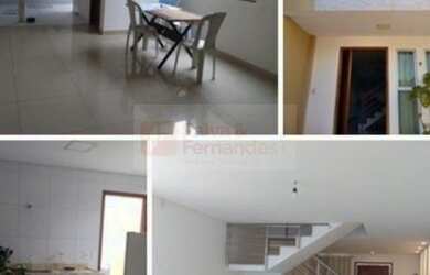 Imagem: A casa possui 3 Dormitórios, 2 Banheiros, 2 Vagas na garagem