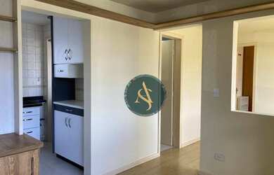 Imagem: O apartamento possui 3 Dormitórios, 1 Banheiro, 1 Vaga na garagem