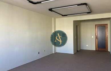 Imagem: O depósito possui 1 Vaga na garagem, 43m² de Área e está