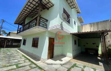 Imagem: A casa possui 3 Dormitórios, 1 Banheiro, 1 Vaga na garagem