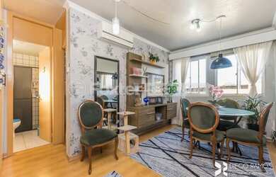 Imagem 1: Porto Alegre - Apartamento Padrão - São Sebastião