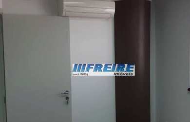 Imagem: O depósito possui 2 Vagas na garagem, 146m² de Área e está