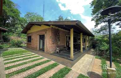 Imagem: A casa em condomínio possui 3 Dormitórios, 4 Banheiros, 5