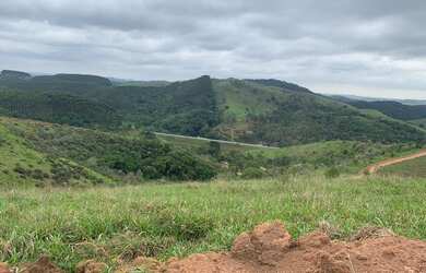 Imagem 7: Apenas 3km do asfalto. 2.500m² de Área