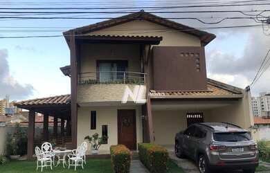 Imagem: A casa em condomínio possui 3 Dormitórios, 5 Banheiros, 2