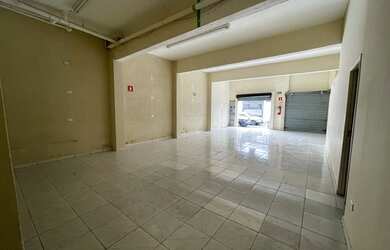 Imagem: O depósito possui 100m² de Área e está localizado em Centro