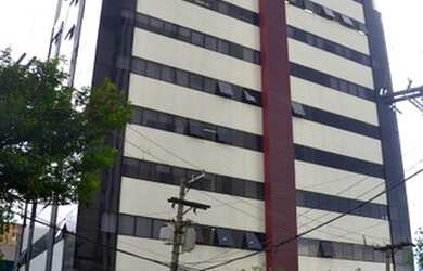 Imagem: O depósito possui 1 Vaga na garagem e 30m² de Área e está