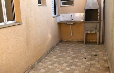 Imagem: A casa em condomínio possui 2 Dormitórios, 2 Banheiros, 1