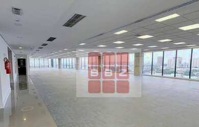 Imagem: O depósito possui 5 Vagas na garagem, 1.607m² de Área e