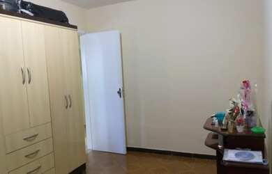 Imagem 8: Trindade/Casa 2 qts, 1 banh, 1 vaga. Condução na porta