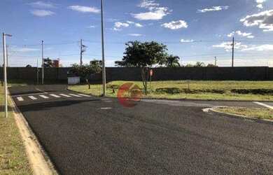 Imagem: O terreno possui 786m² de Área e está localizado em Shopping