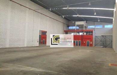 Imagem: O depósito possui 5 Vagas na garagem, 2.250m² de Área e