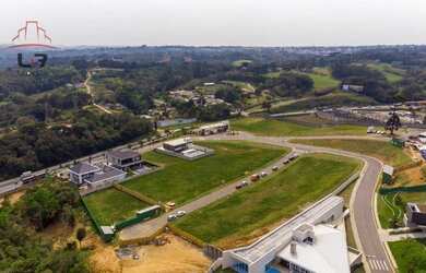 Imagem: O terreno possui 2.379m² de Área e está localizado em Cidade