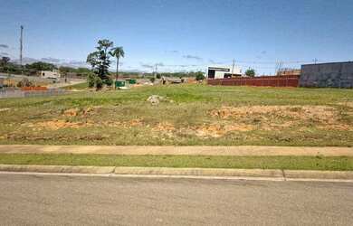 Imagem: O terreno possui 1.958m² de Área e está localizado em Parque