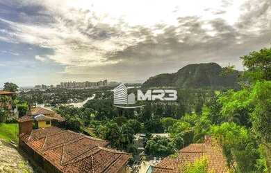 Imagem: O terreno possui 800m² de Área e está localizado em Itanhangá