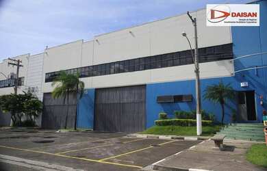 Imagem: O depósito possui 5 Vagas na garagem e 832m² de Área e está