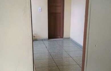 Imagem 1: Alugo não paga água nem luz leia o anúncio