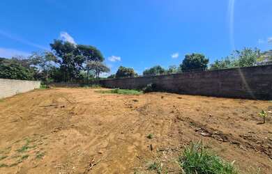 Imagem: O terreno possui 1.160m² de Área e está localizado em Portal