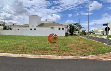 Imagem 1: Terreno de esquina em condomínio na Zona Sul