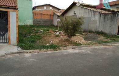 Imagem: O terreno possui 200m² de Área e está localizado em Monte