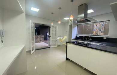 Imagem 1: Sobrado com 3 dormitórios, 210 m² - venda por R$ 1.230.000,00 ou aluguel...