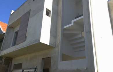 Imagem: A casa em condomínio possui 3 Dormitórios, 3 Banheiros, 2