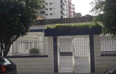 Imagem 1: Òtima localização Kit a 400m² da praia no canto do forte Praia Grande...