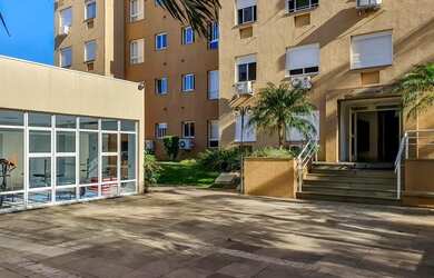 Imagem: O apartamento possui 3 Dormitórios, 1 Banheiro, 1 Vaga na garagem