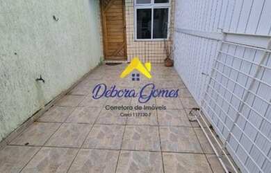 Imagem: A casa possui 2 Dormitórios, 1 Banheiro, 1 Vaga na garagem