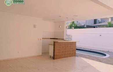 Imagem: A casa em condomínio possui 4 Dormitórios, 4 Banheiros, 4