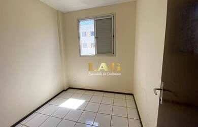 Imagem: O apartamento possui 3 Dormitórios, 1 Banheiro, 1 Vaga na garagem