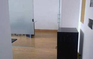 Imagem: O depósito possui 1 Vaga na garagem, 48m² de Área e está