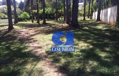 Imagem: O terreno possui 740m² de Área e está localizado em Alphaville