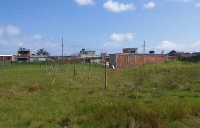 Imagem: O terreno possui 360m² de Área e está localizado em Pedra