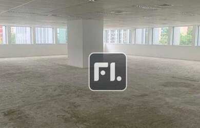 Imagem: O depósito possui 5 Vagas na garagem, 730m² de Área e está