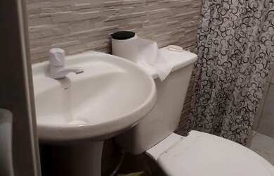 Imagem: A casa possui 2 Dormitórios, 1 Banheiro e 30m² de Área e