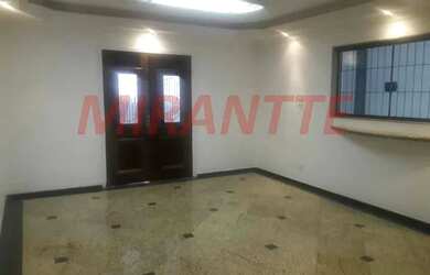 Imagem: A casa possui 3 Dormitórios, 4 Banheiros, 4 Vagas na garagem