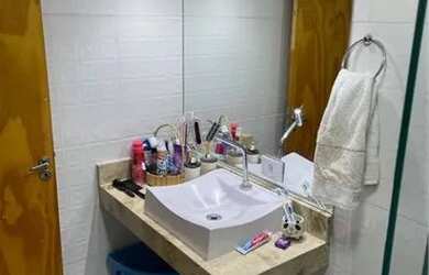 Imagem: A casa possui 3 Dormitórios, 3 Banheiros, 3 Vagas na garagem