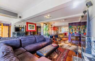 Imagem: A casa em condomínio possui 3 Dormitórios, 3 Banheiros, 3