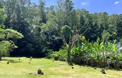 Imagem: O terreno possui 2.019m² de Área e está localizado em Aldeia