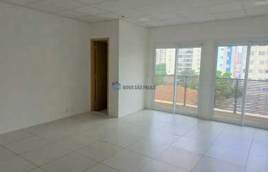 Imagem: O depósito possui 1 Vaga na garagem, 35m² de Área e está