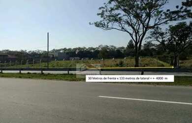 Imagem: O terreno possui 4.000m² de Área e está localizado em Piracangaguá