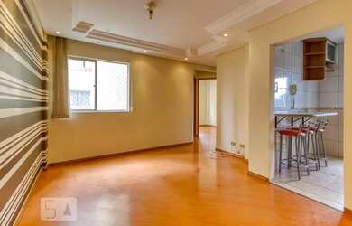 Imagem: O apartamento possui 3 Dormitórios, 1 Banheiro, 1 Vaga na garagem