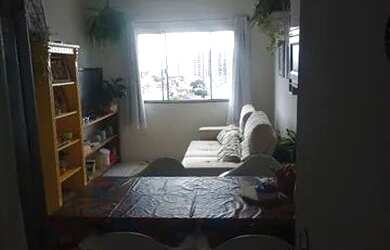 Imagem: O apartamento possui 1 Dormitório, 1 Banheiro, 1 Vaga na garagem