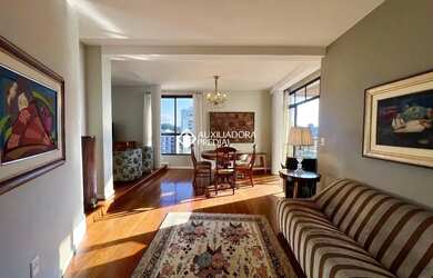 Imagem: O apartamento possui 3 Dormitórios, 3 Banheiros, 2 Vagas na