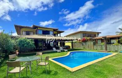 Imagem: A casa em condomínio possui 4 Dormitórios, 5 Banheiros, 3